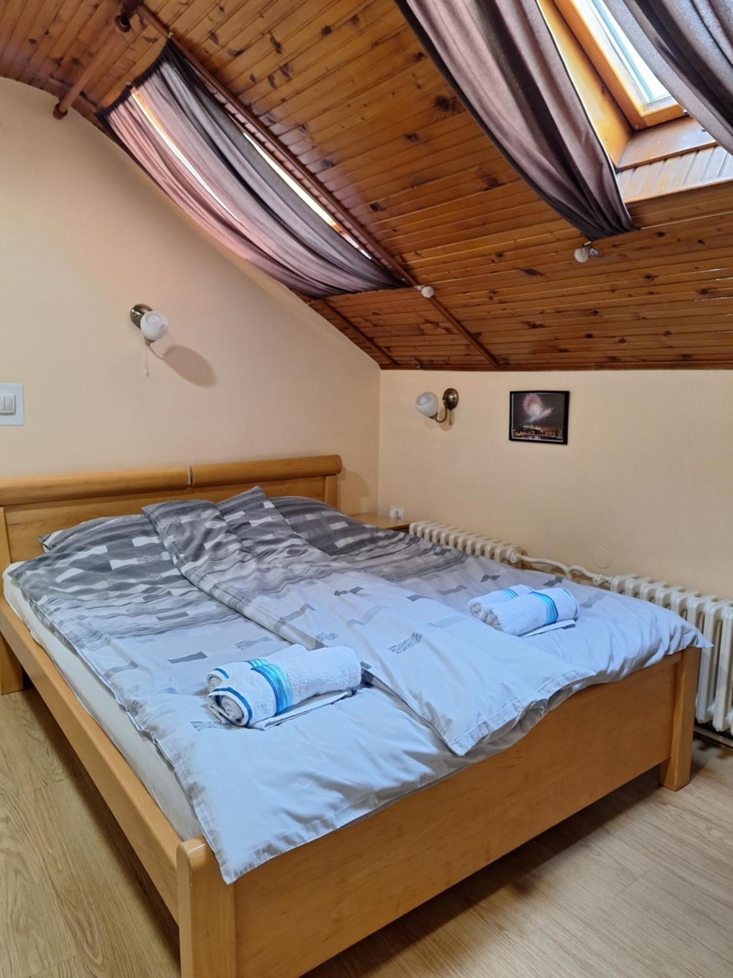 Apartmani Sara โนวีซาด ภายนอก รูปภาพ